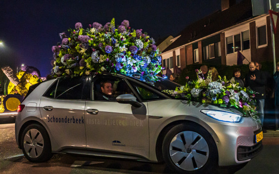 Schoonderbeek_Avond corso-auto.jpg